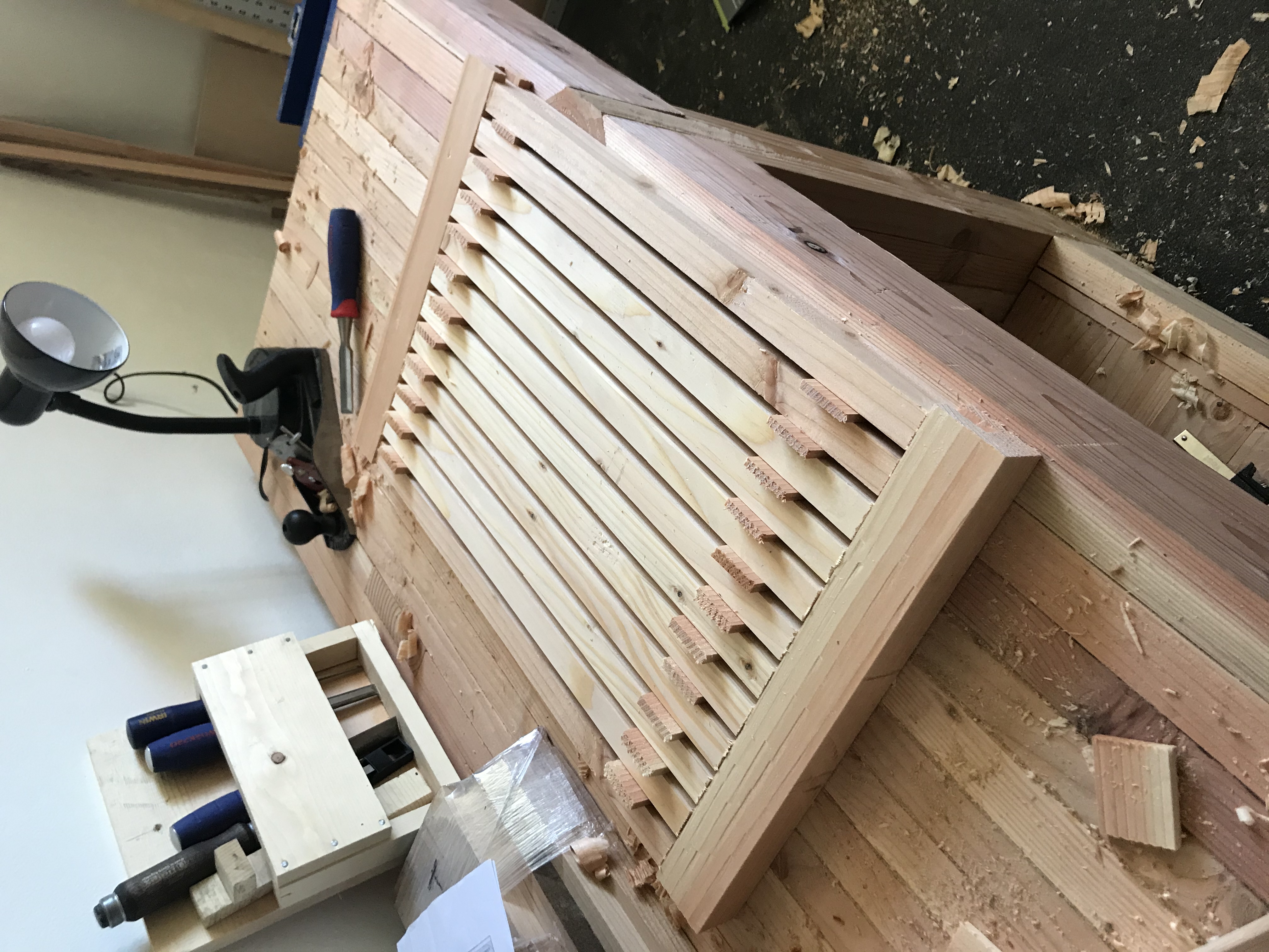 Bathmat with spacers